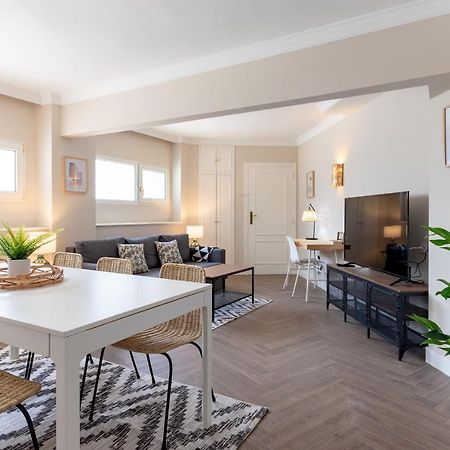 Apt In Neguri, 5 Min From The Beach & Metro Гечо Екстериор снимка