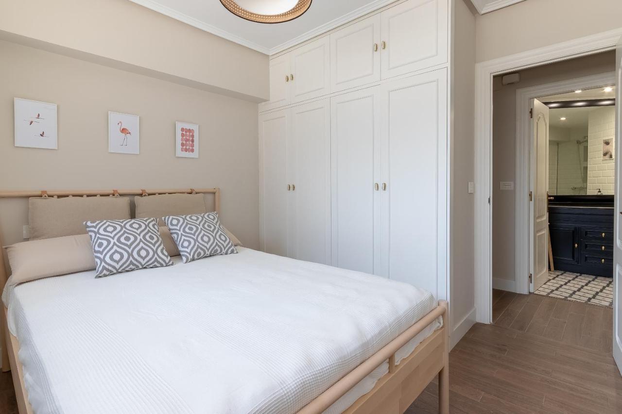 Apt In Neguri, 5 Min From The Beach & Metro Гечо Екстериор снимка
